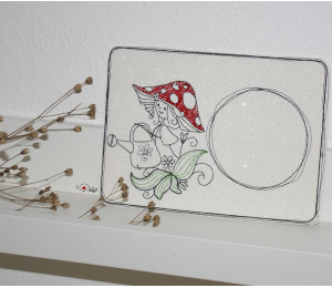 Stickdatei - Pilz Fäulein 7